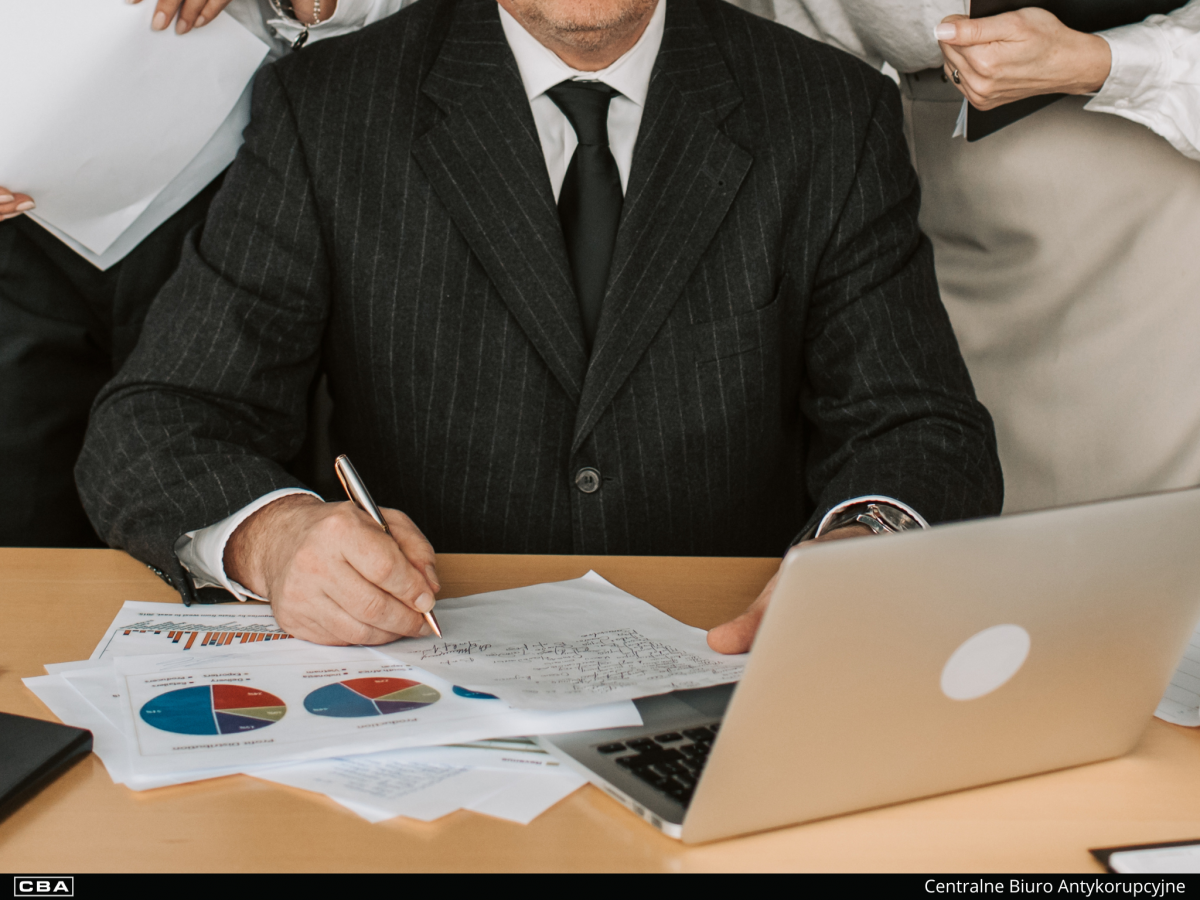 Nieuczciwi notariusze zatrzymani